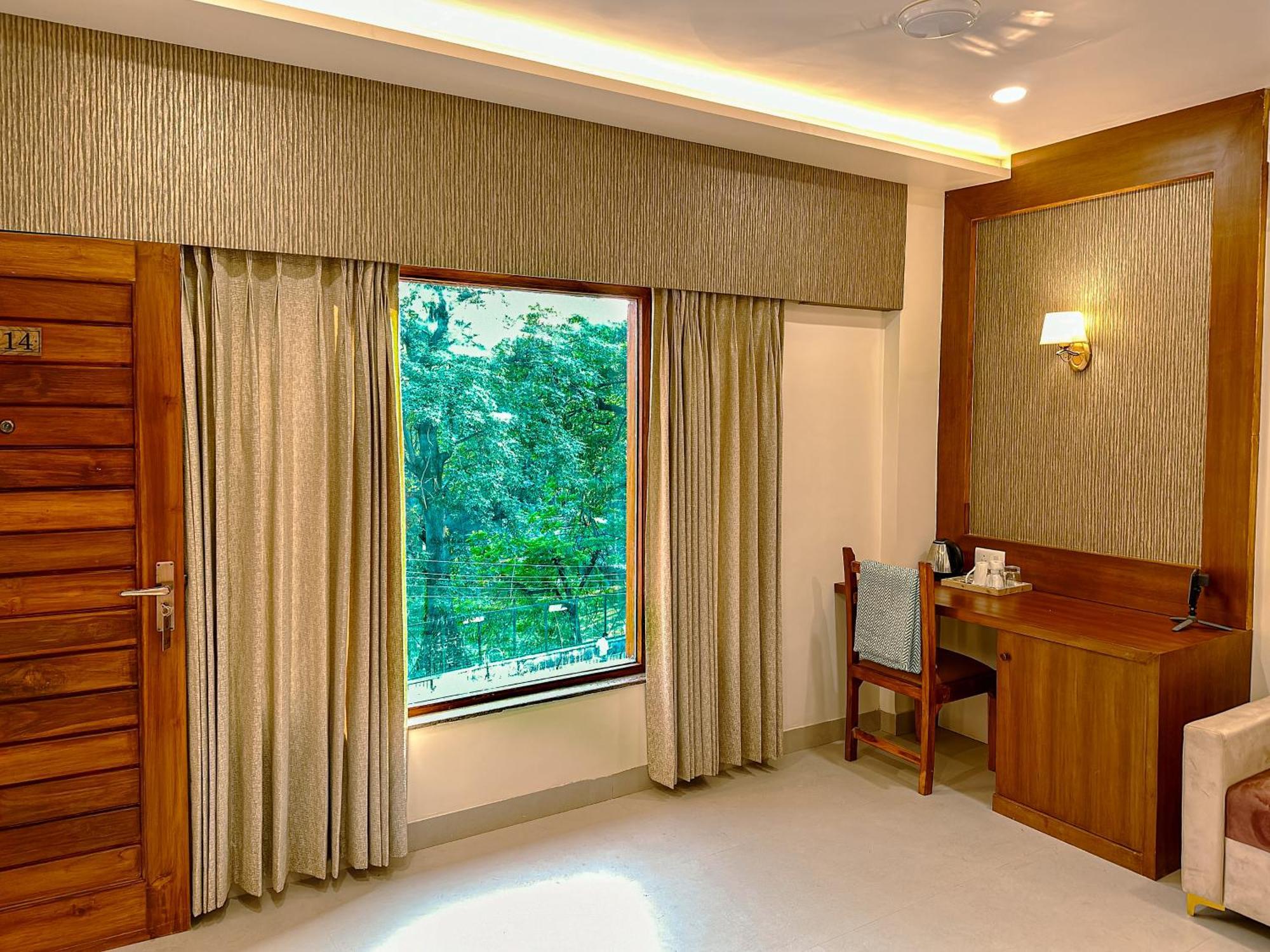 Hotel Ananda Kashi Váránaszi Kültér fotó