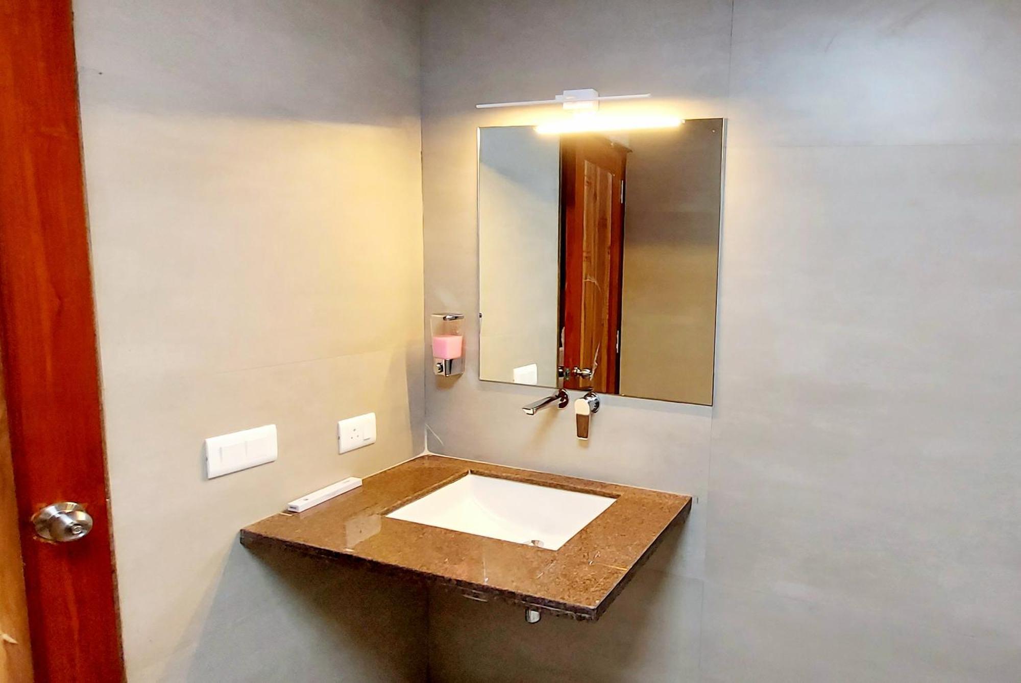 Hotel Ananda Kashi Váránaszi Kültér fotó